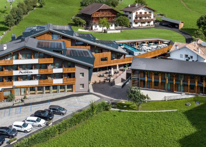 Hotel Alpenroyal