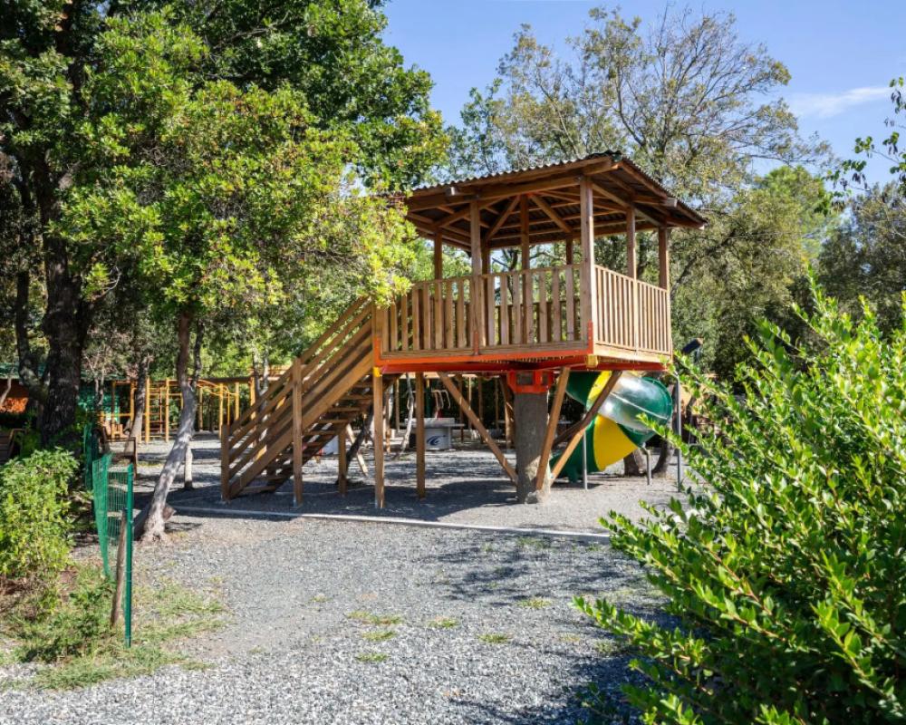 Hu Montescudaio Village