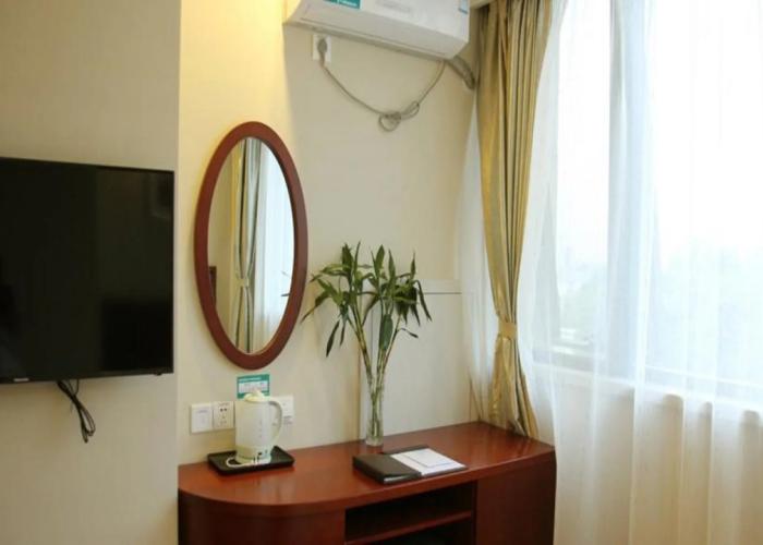 GreenTree Inn Taizhou Xinghua Zhangguo Bus Station Express Hotel