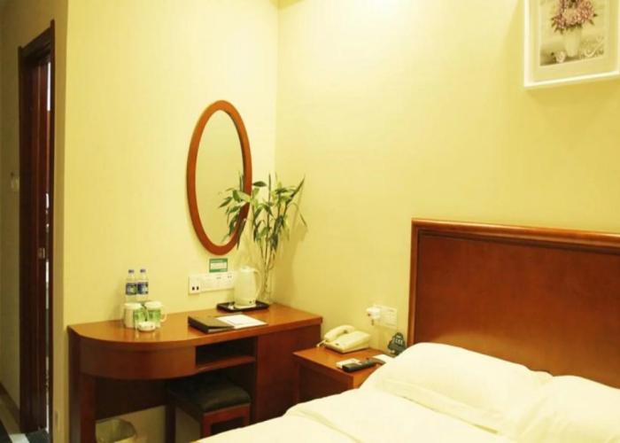 GreenTree Inn Taizhou Xinghua Zhangguo Bus Station Express Hotel