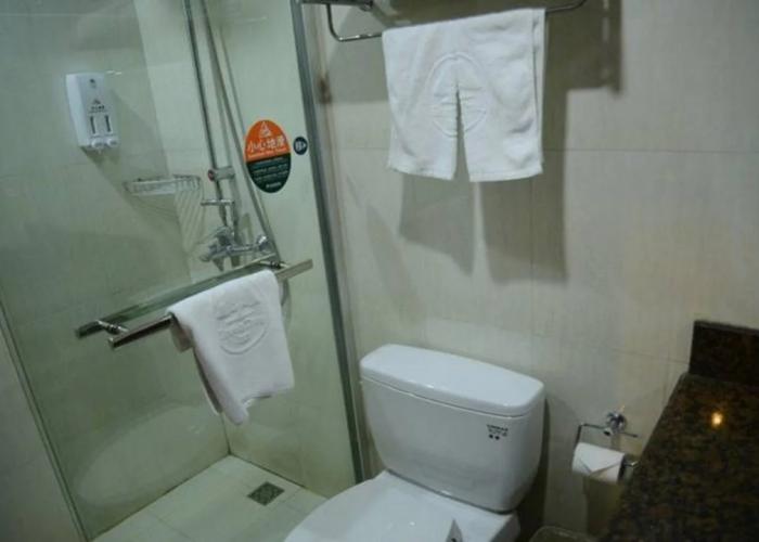 GreenTree Inn Taizhou Xinghua Zhangguo Bus Station Express Hotel