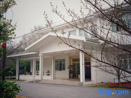 Chunlan Hotel