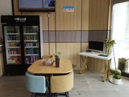 GreenTree Inn (Xinghua Yingwu South Road RT-Mart)