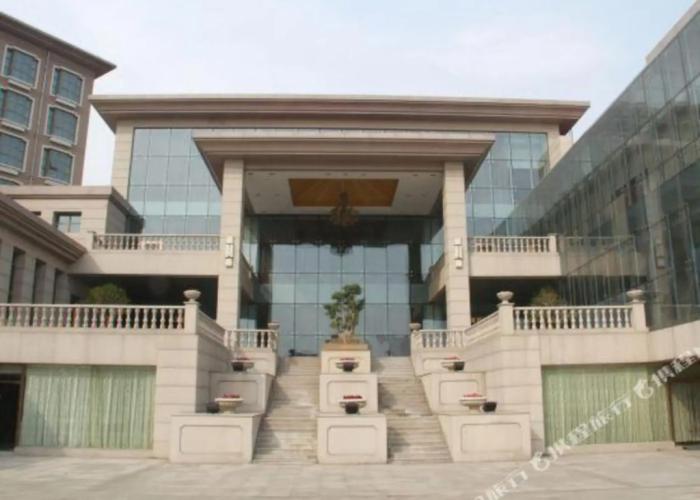Riverside Hotel