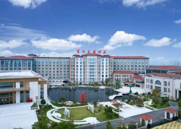 Riverside Hotel