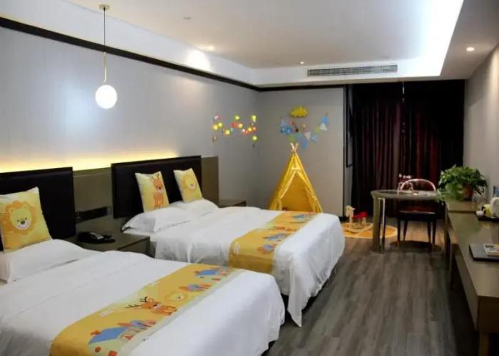 GYA Taizhou Jingjiang City South Century Plaza Hotel