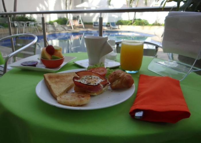 Atlantis Plaza Hotel