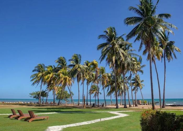 Pelican Beach Resort
