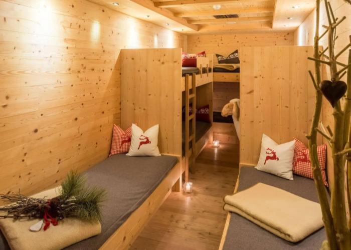 Hotel Emmy - five elements