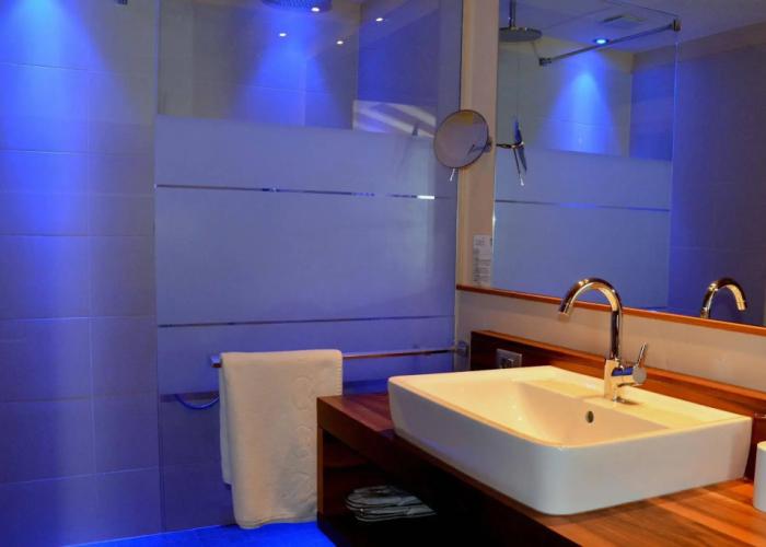 Hotel Emmy - five elements
