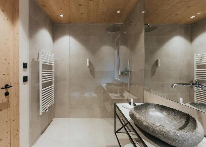 Presulis Hideaway Apartments & Restaurant
