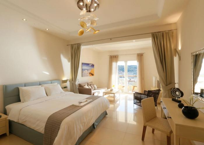 Pictures Suites