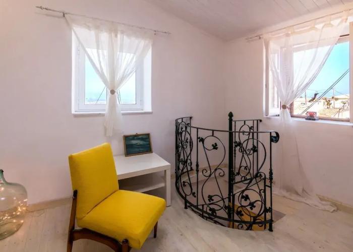 Nina's Traditional House by Estia