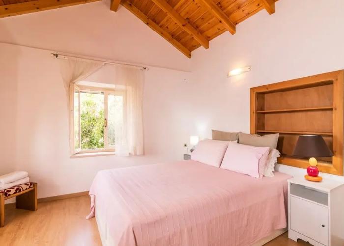 Traditional Rustic Maisonette By Konnect