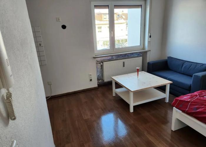 Einfache 1-Zimmer Wohnung für max 4
