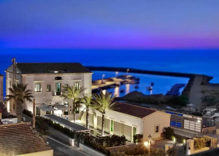 Zafran Boutique Hotel