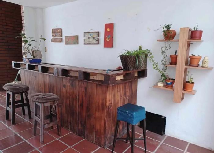 Hostal Mochiliers Bed and Breakfast