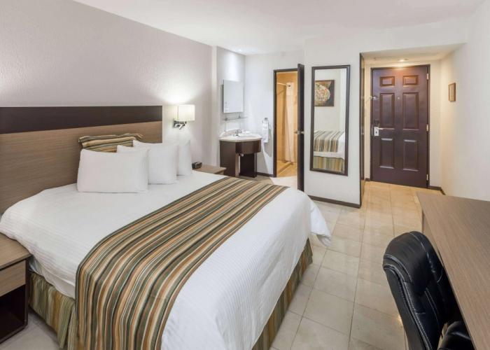 Ramada by Wyndham Hola Culiacan