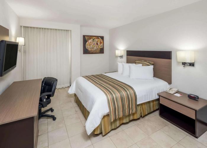 Ramada by Wyndham Hola Culiacan