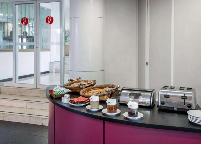Ramada by Wyndham Hola Culiacan