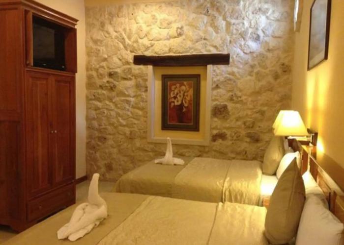 Cancun International Suites
