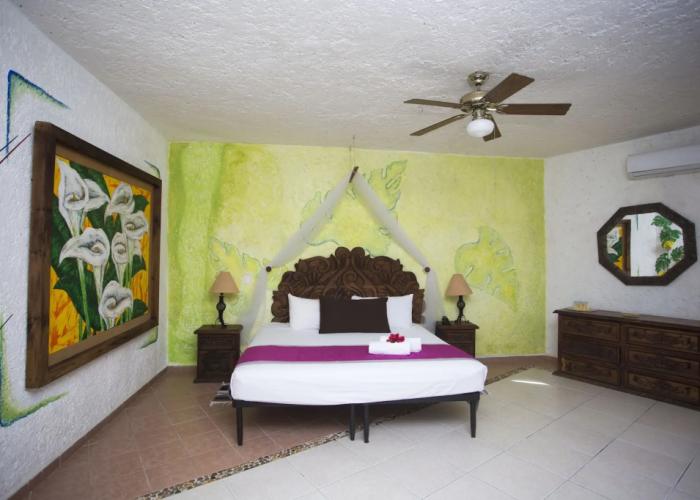 Hotel Xbalamque and Spa Cancun