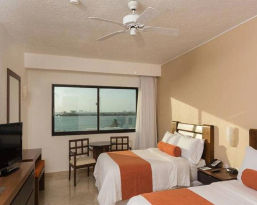 фото Flamingo Cancun - All Inclusive