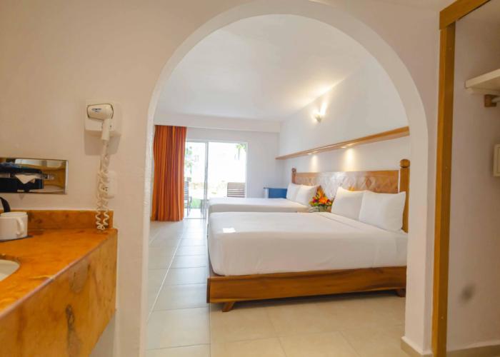 Beachscape Kin ha Villas & Suites