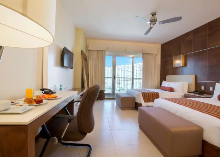 Krystal Urban Cancun & Beach Club