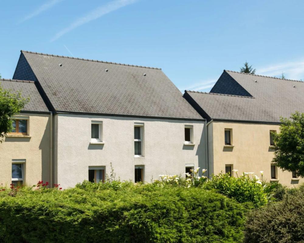 Logis Hôtel Au Chêne Vert