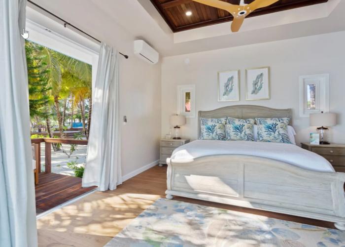 Ray Caye Private Island Resort