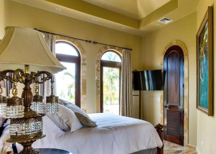 Villa Castello- Water Views Resort Amenities