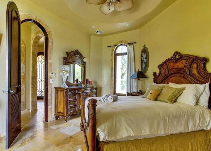 Villa Castello- Water Views Resort Amenities