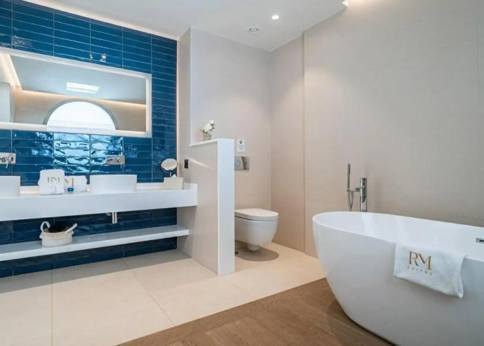 Royal Marina Suites Boutique Hotel