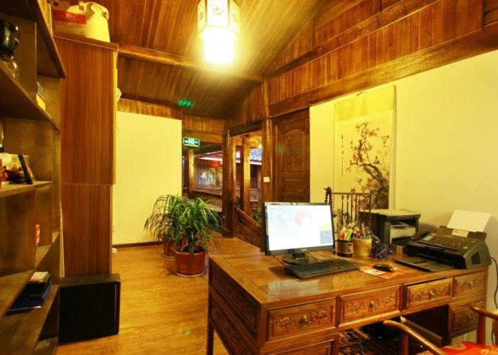 Lijiang Three Wells Inn
