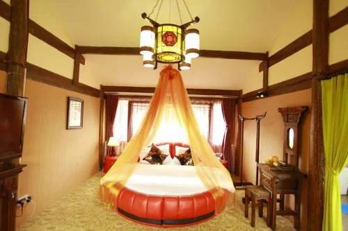 Lijiang Yunjin Yaju Courtyard Hotel