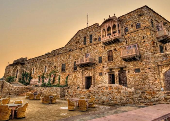 Dadhikar Fort Hotel