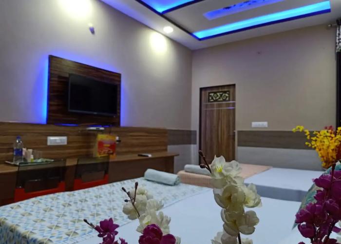 Maan Hotel