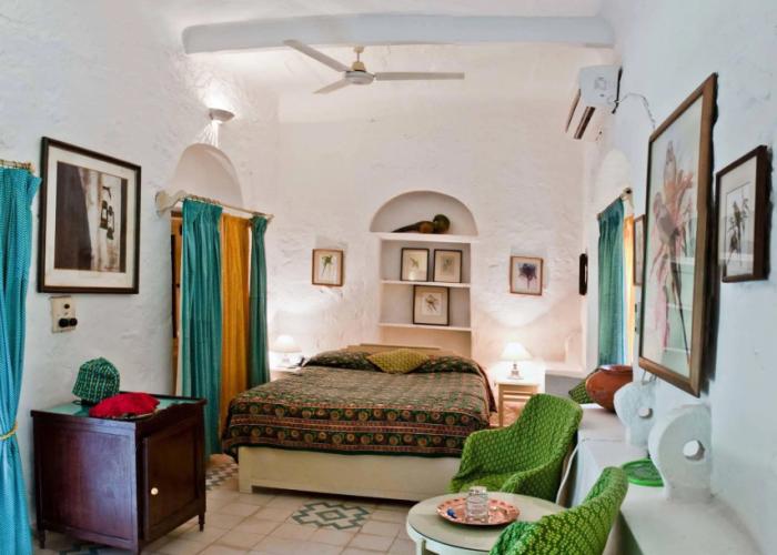 Neemrana's - Hill Fort - Kesroli