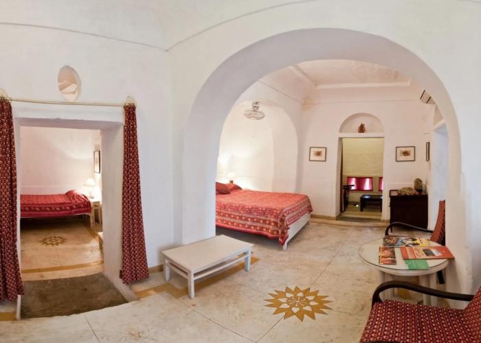 Neemrana's - Hill Fort - Kesroli