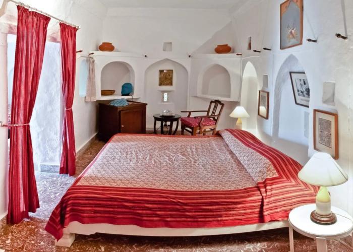 Neemrana's - Hill Fort - Kesroli