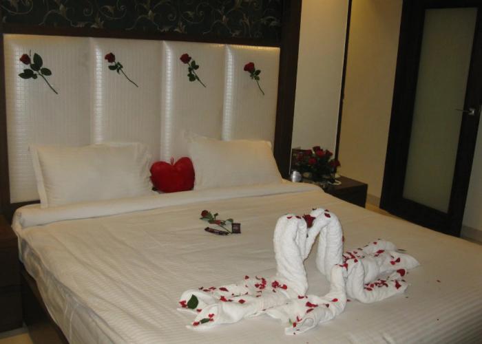 Pavna Palace Hotel