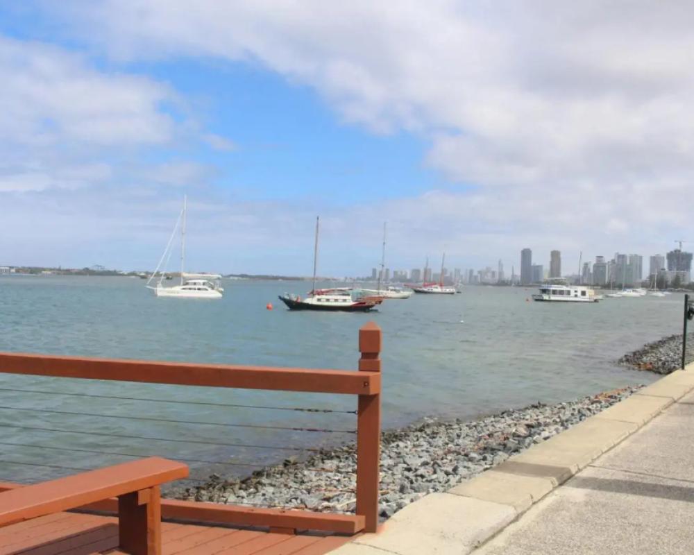 фото Broadwater Keys