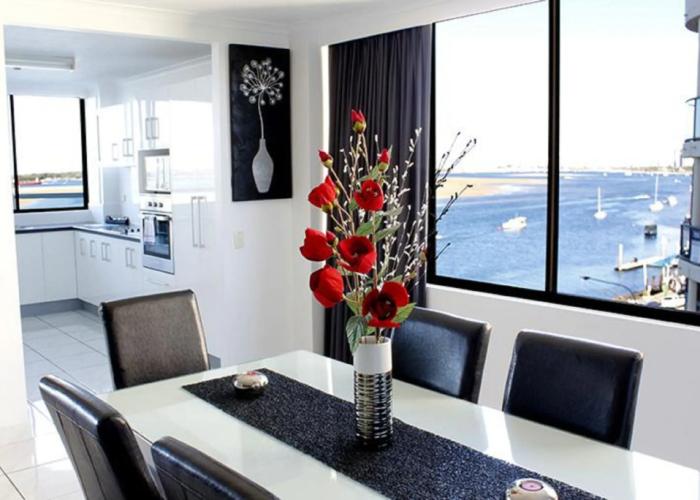Beaconlea Tower Apartments