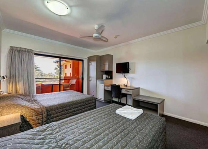 Kacys Bargara Beach Motel