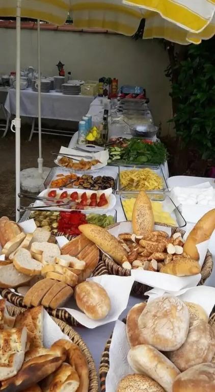 фото Erasmus Apart Hotel