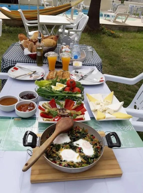 фото Erasmus Apart Hotel