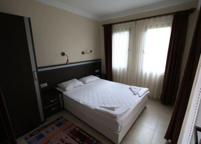 Hotel Holiday Calbis