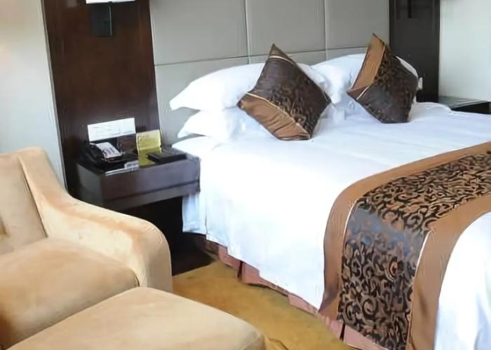 Champs Elysees Hotel