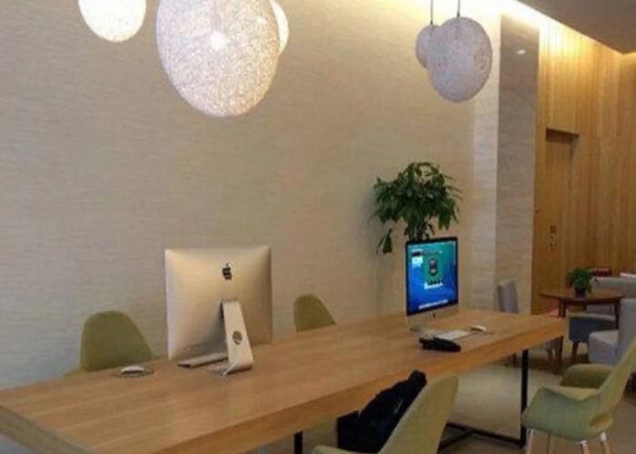 Ji Hotel (Haining Haichang South Road Leather City
